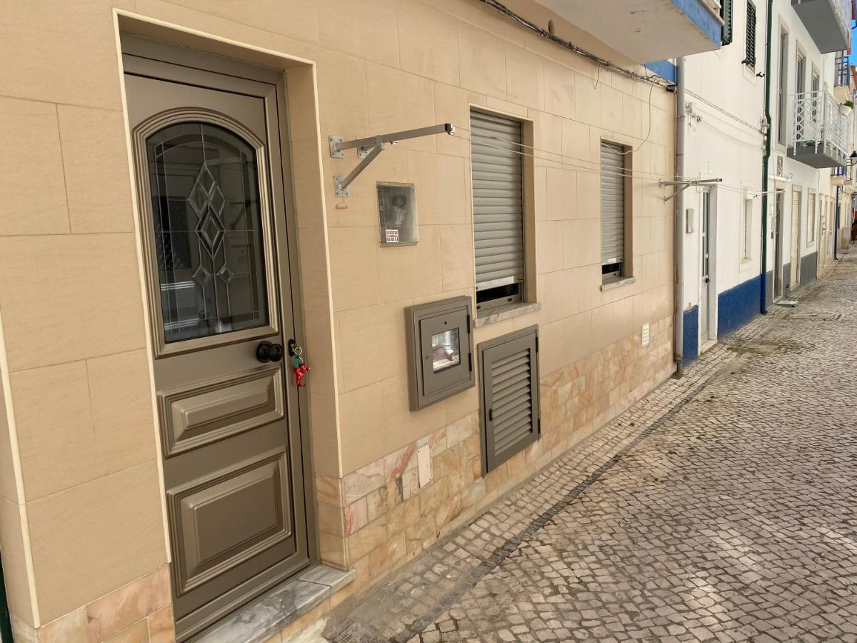 Avo Velha - Faneca Apartamentos Nazare Exterior photo